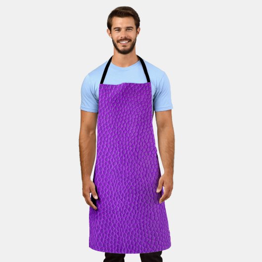 Paarse huidtextuur schort (Gedragen)