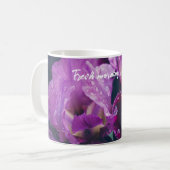 Paarse iris na regen koffiemok (Voorkant links)