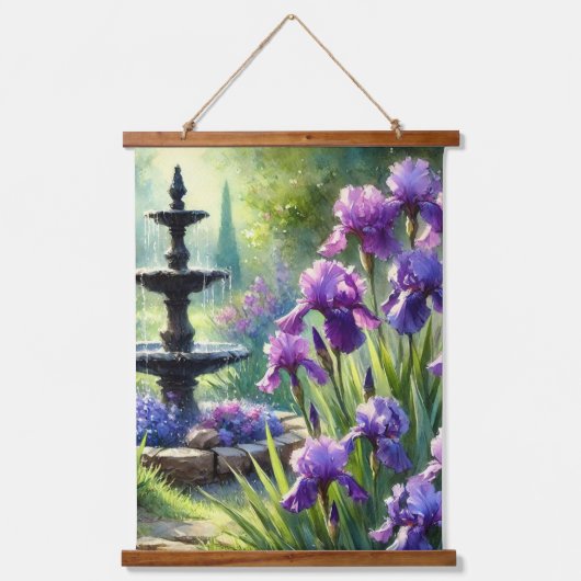 Paarse Irisbloemen en fontein Hangend Wandkleed (Voorkant)