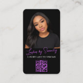 Paarse Lash Technician QR Code Zwart Luxe Schoonhe Visitekaartje (Voorkant)
