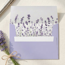 Paarse lavendel bloemige trouwenvelop