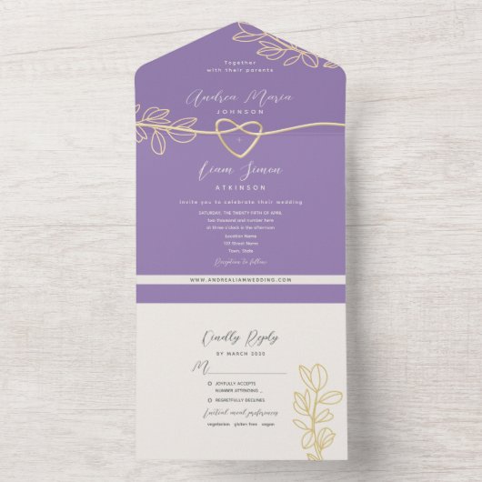 Paarse lente bruiloft all in one uitnodiging (Binnen)