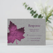 Paarse Linen Monogrammed RSVP (Staand voorkant)