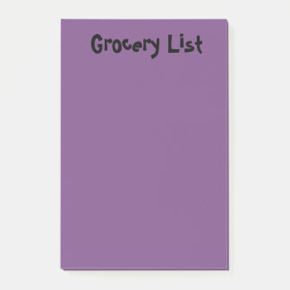 Paarse merktekens op de lijst van kruidenierswaren post-it® notes