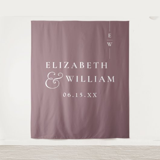 Paarse Minimalistische Monogram Trouwfoto Achtergr Wandkleed (Voorkant)