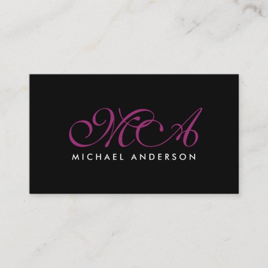 Paarse monogram Elegant Script Black Achtergrond Visitekaartje (Voorkant)