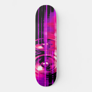 Paarse muziekluidsprekers skateboard