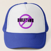 Paarse NIET-BULLYING T-shirts en Buttonnen Trucker Pet (Voorkant)