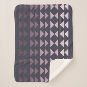 Paarse Ombre Geometrisch Driehoekpatroon Sherpa Deken