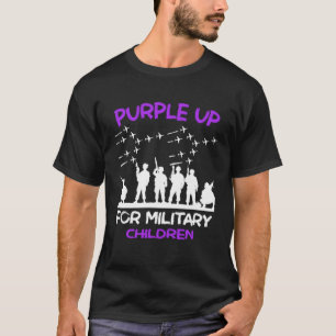 Paarse Opstaan in April Maand Militair Kind MOMC M T-shirt