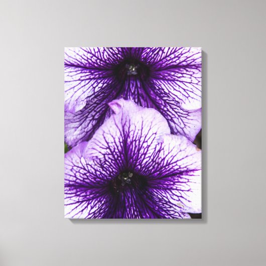 Paarse Petunias Triptiek Wall Art Canvas Afdruk (Voorkant)