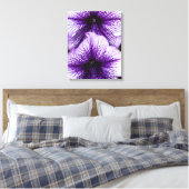Paarse Petunias Triptiek Wall Art Canvas Afdruk (Insitu (Slaapkamer))