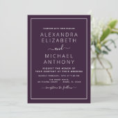 Paarse Plum Wedding met Fotouitnodiging Kaart (Staand voorkant)