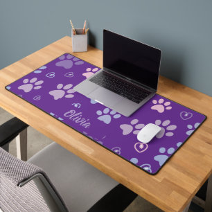 Paarse Poot Prints & Hearts Desk Mat