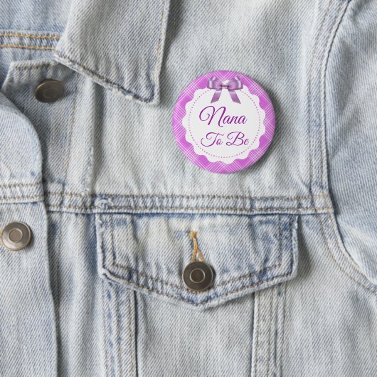 Paarse Pset en Bow Great Nana tot Button (In situ)