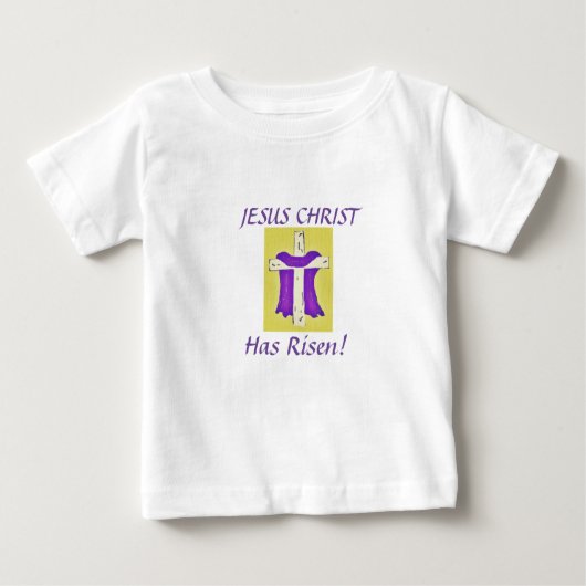 Paarse robe op kruispunt met T-shirt (Voorkant)