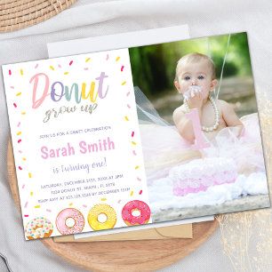 Paarse roze donut Birthday-uitnodigingen met foto Kaart