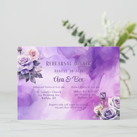 Paarse Rozen Repetitie Diner Uitnodiging (Staand voorkant)