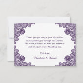 Paarse Rustic Chic Lace Sunflower Wedding Bedankkaart (Achterkant)