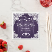 Paarse Rustic Wood Lace String Lights Wedding Servet (Insitu)