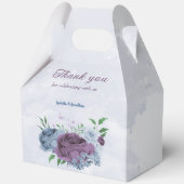 Paarse stoffige blauwe bloemenbruiloft bedankdoosjes (Voorkant)