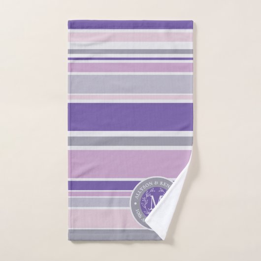 Paarse Trendy Strepen Monogram Krans Laurel Leaf Bad Handdoek (Handdoek)