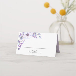 Paarse tuinvloeien. Violette bloemige bruiloft
