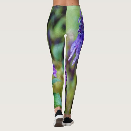 Paarse Twist en Shout Hydrangea Flower Leggings (Achterkant)