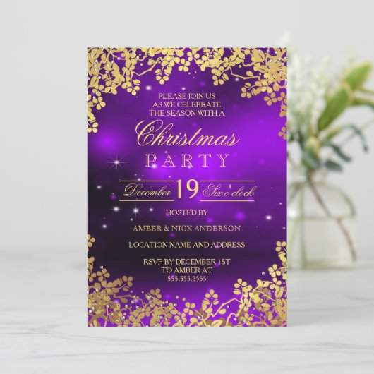 Paarse uitnodiging voor kerstfeestdagen met gouden (Staand voorkant)