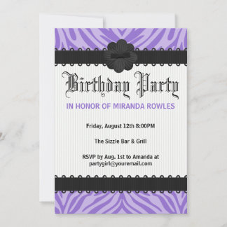 Paarse uitnodigingen van de Birthday Partij in het