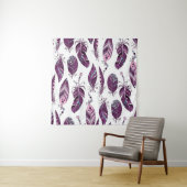 Paarse veren: siernaadloos. wandkleed (In situ)