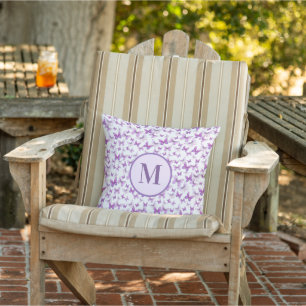Paarse Vlinders Patroon Custom Monogram Buitenkussen