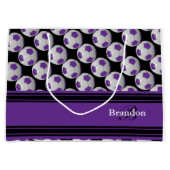 Paarse Voetballen personaliseren Large Cadeautasje (Voorkant)