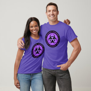 Paarse waarschuwingsbord voor biogevaren t-shirt