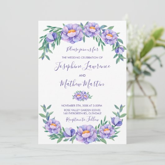 Paarse Waterverf Bloemen Bruiloft Uitnodigingen (Staand voorkant)