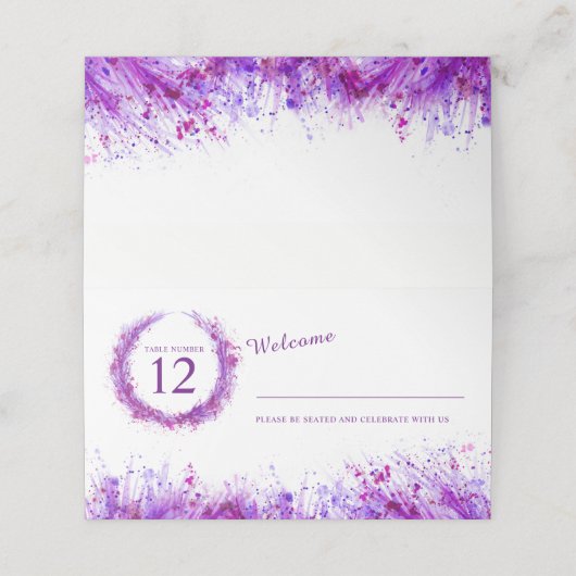Paarse waterverf gras splash bruiloft plaats kaart (Buitenkant ongevouwen)