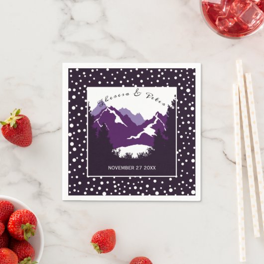 Paarse, witte bergen en polka-stippen bruiloft servet (Insitu)