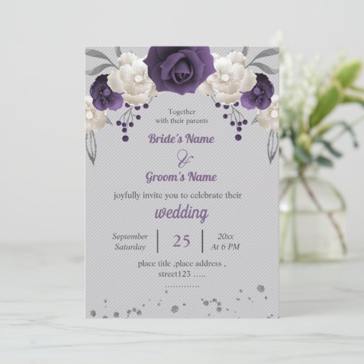 paarse witte bloemen botanische grijze bruiloft kaart (Staand voorkant)