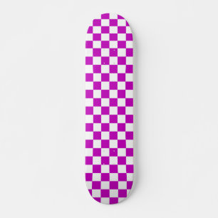 Paarse witte geruit controlepatroon skateboard