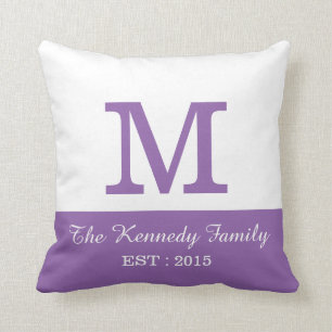Paarse witte kleurBlok Omkeerbare familiemonogram Kussen