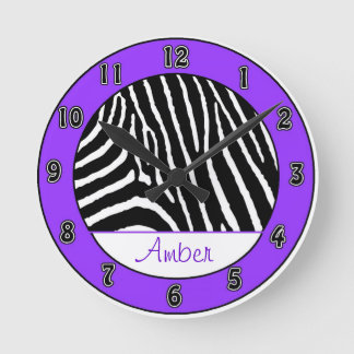 Paarse Zebra meisjes klok met naam