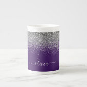 Paarse Zilveren Glitter Meisjesnaam met Monogram Porselein Kop (Voorkant)