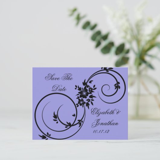 Paarse zwarte bloemenwervelingen Bewaar de datum Aankondigingskaart (Staand voorkant)