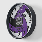 Paarse, zwarte en witte volleybal (Hoek)