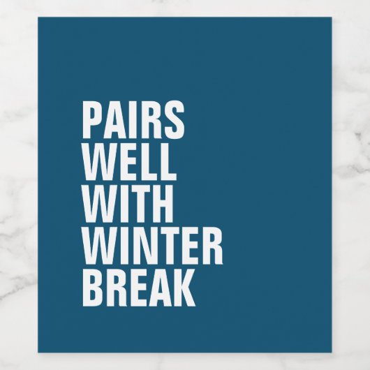 Paart goed met grappig marineblauw wijn etiket (Enkel label)