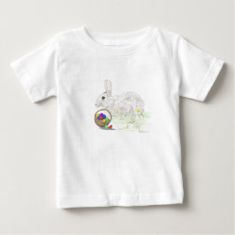 Paasbunny baby fijnt in shirt
