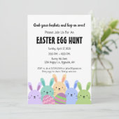 Paashaas en Egg Hunt uitnodiging (Staand voorkant)