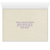 Paaskruis en label van de prijs op Bijbel (Binenzijde Horizontaal (Onderkant))