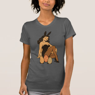 Paaspin-up - Sensueel konijnenmeisje met Ch T-shirt