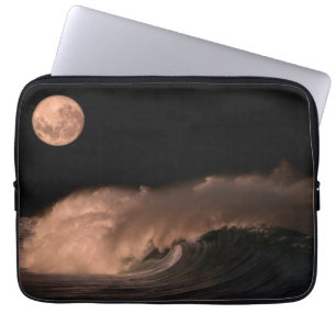 Pacific Storm Waves   Noordkust van Oahu, Hawaii Laptop Sleeve